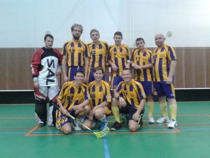 Muži B a jedna žena... Muži B a jedna žena...