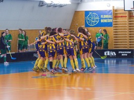 ROZJETÝ DÍVČÍ JUNIORSKÝ TÝM MÁ DALŠÍCH 6 BODŮ DOMA - kopie